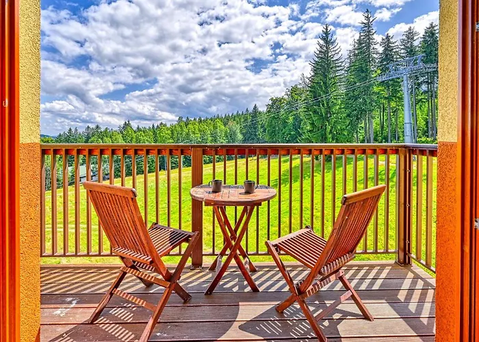 Lola 38 - By Royal Aparts